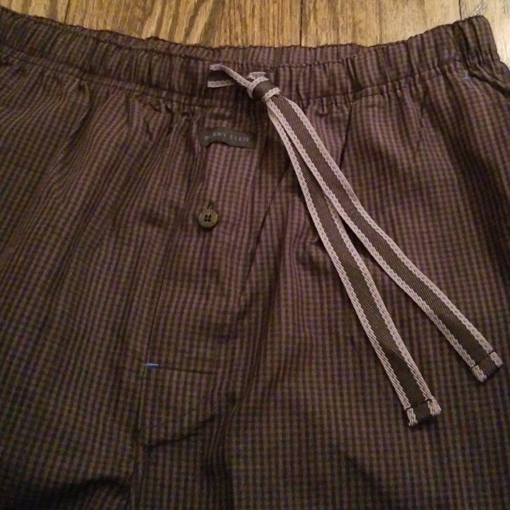 Perry Ellis - Picture 2 of 6